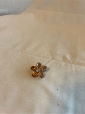 Source Unknown Amber Flower Crystal Brooch